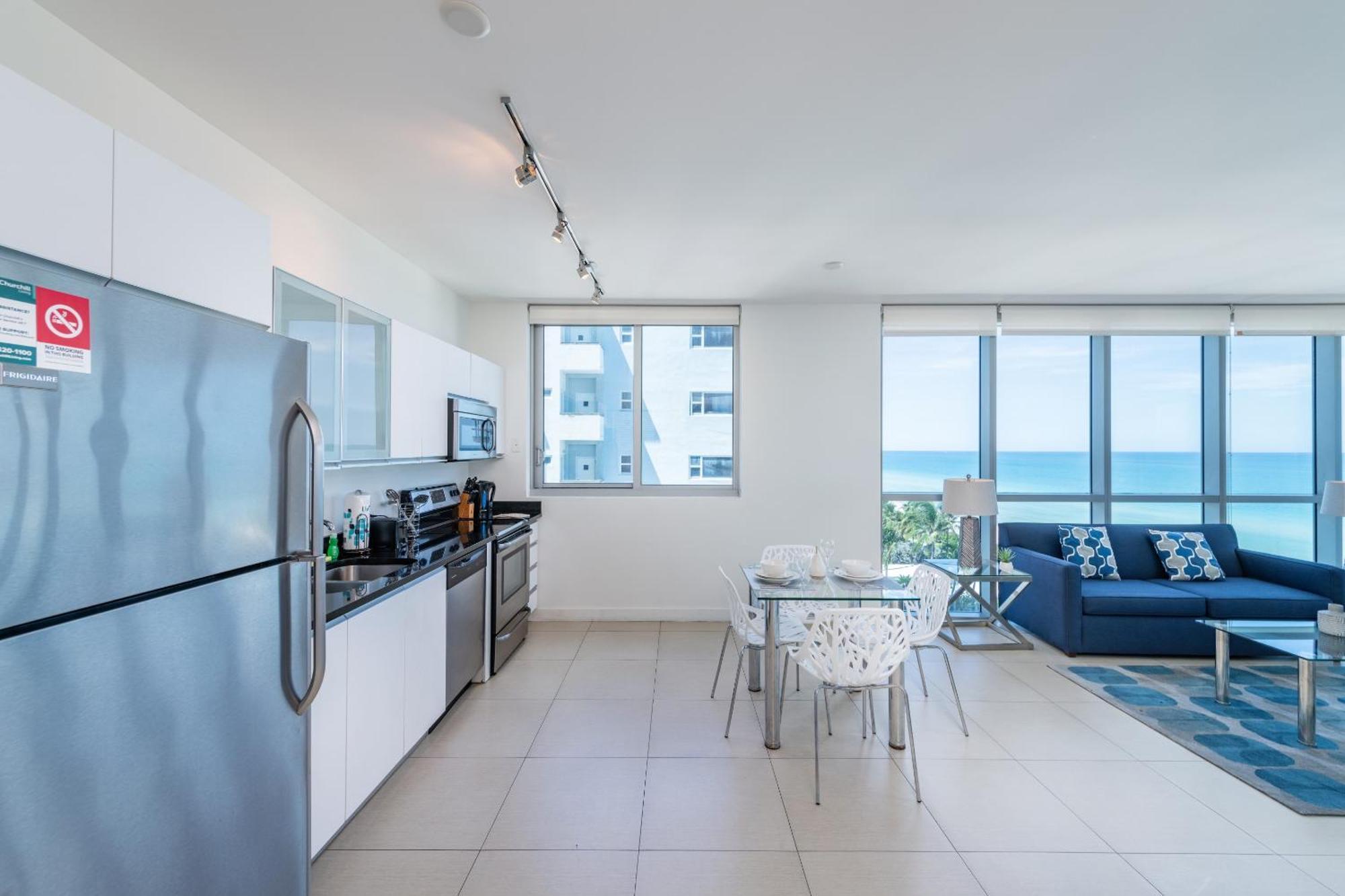 Bluebird Suites Monte Carlo Маями Бийч Стая снимка